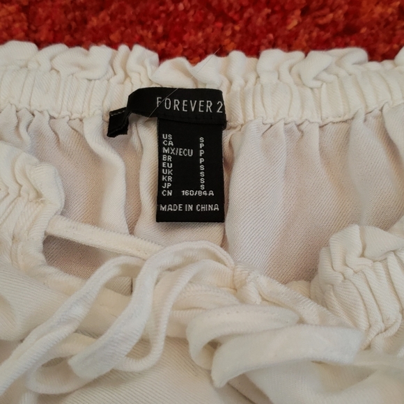 Forever 21 White Crop top size S - Picture 2 of 3